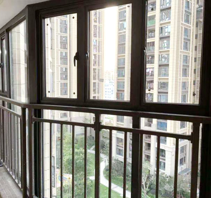 封阳台内平开式隔音窗